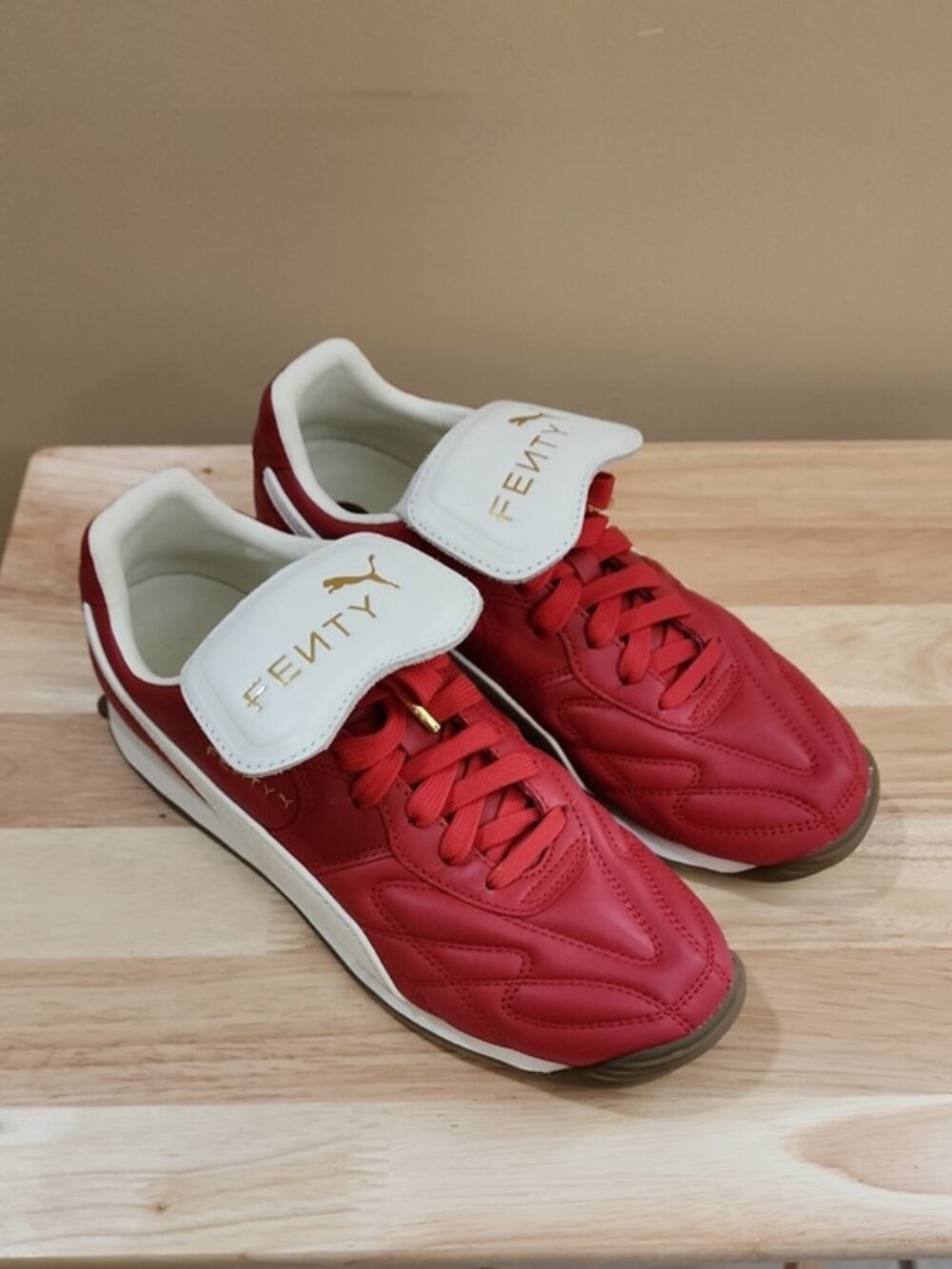 Fenty x Puma Avanti Leather Red and White Sneakers women  Sz 8 1/2 women